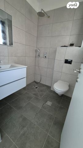 גג/ פנטהאוז, בר כוכבא 68, אחוזת כנרת, טבריה