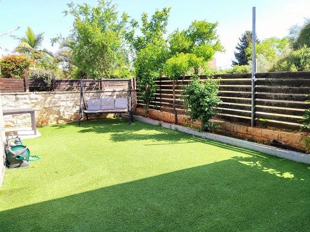 דו משפחתי, דן, כפיר יוסף, אלפי מנשה