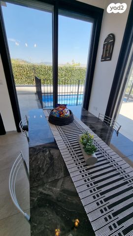 דופלקס, השקד, מגדל