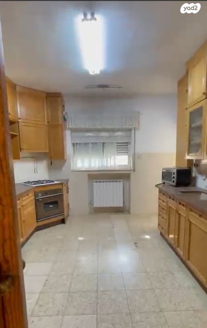 דירה, קרן היסוד, טלביה, קוממיות, ירושלים