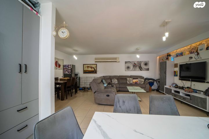 דו משפחתי, רמת ישי