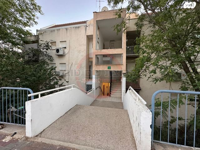 דירת גן, נורית, נווה יוסף, עפולה