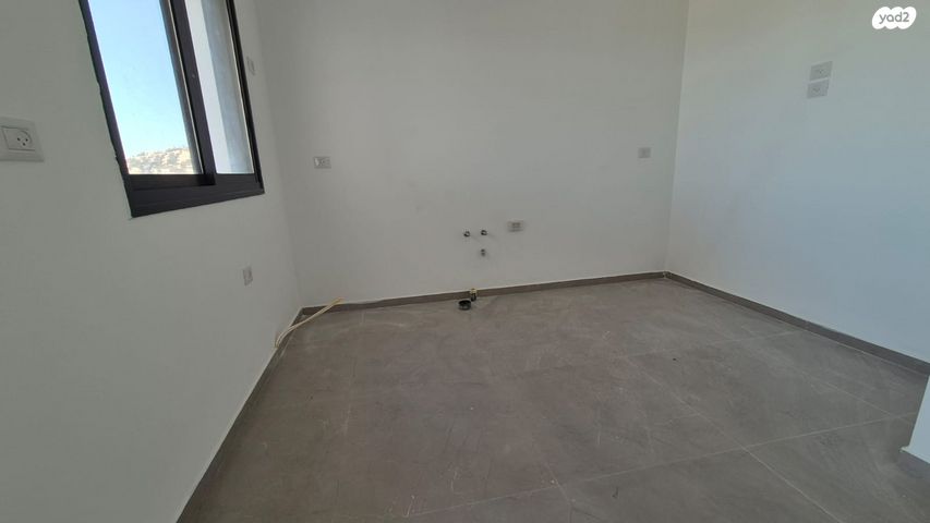 דירה, בר כוכבא 68, אחוזת כנרת, טבריה