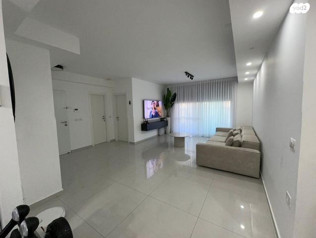 דירה, משה לוי, נאות שמיר, רמלה