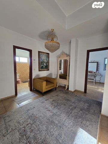 בית פרטי/ קוטג', האגוז, נווה ימין, נווה ימין