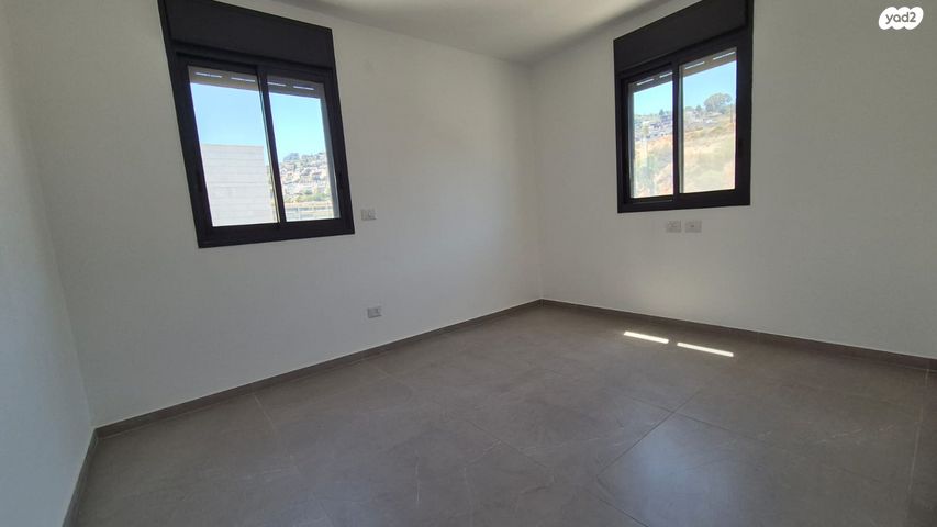 גג/ פנטהאוז, בר כוכבא 68, אחוזת כנרת, טבריה