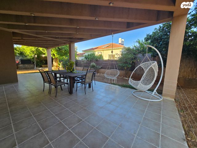 בית פרטי/ קוטג', האגוז, נווה ימין, נווה ימין