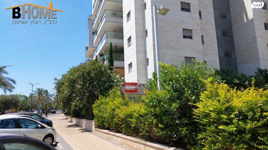 דירת גן, שדרות יצחק רבין 1, רמת אמיר, קדימה צורן