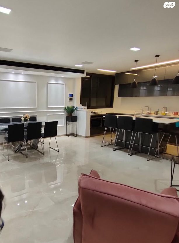 בית פרטי/ קוטג', הרב יצחק שמידמן, הר שלום, בני ברק