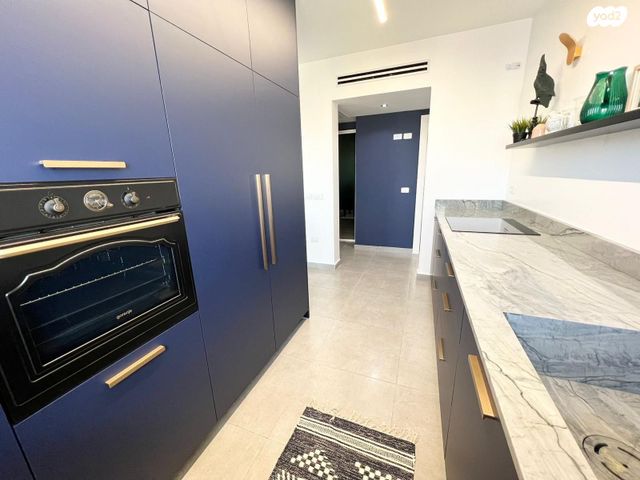 דירה, קרית שז"ר, רעננה