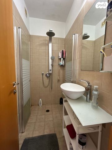 דירה, שלום עליכם 22, לב תל אביב, לב העיר צפון, תל אביב יפו