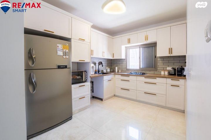 דירת גן, חפץ חיים, אברמסקי, קרית אתא