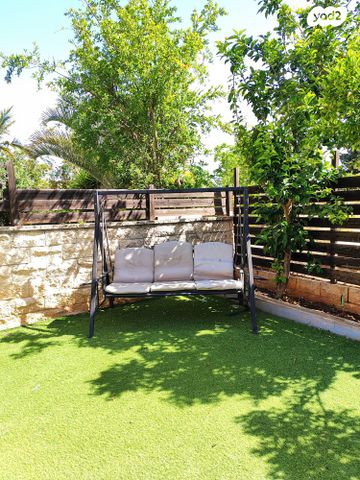 דו משפחתי, דן, כפיר יוסף, אלפי מנשה