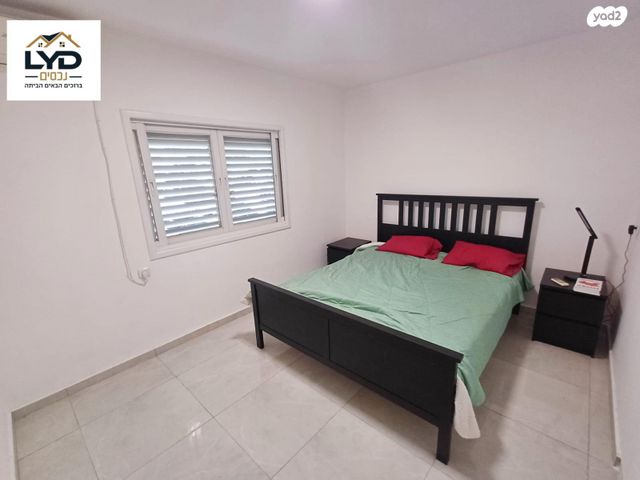 דירה, הרברט סמואל, חדרה