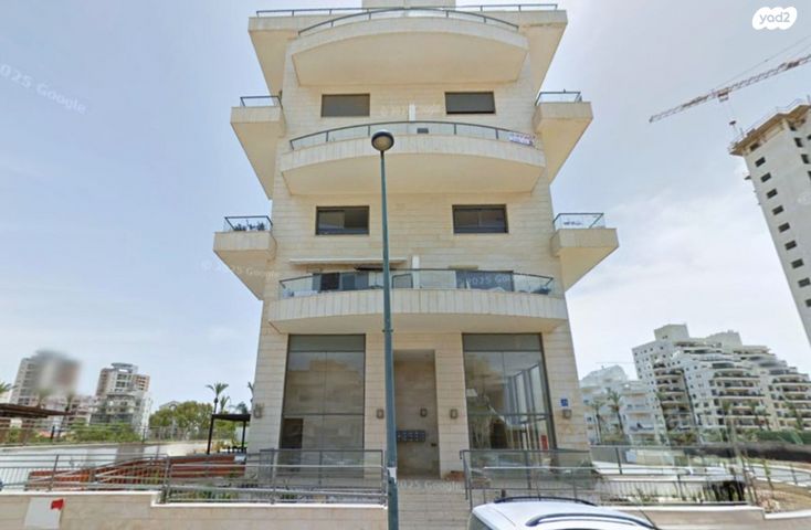 דירת גן, בני בנימין, נתניה