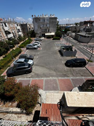 דירה, הקוממיות, קרית ים