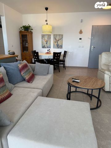 דירה, אהבת אדם, שרונה, כפר יונה