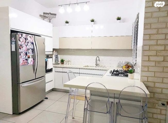 דירת גן, שושנה דמארי 8, קרית האמנים, מצליח, רמלה