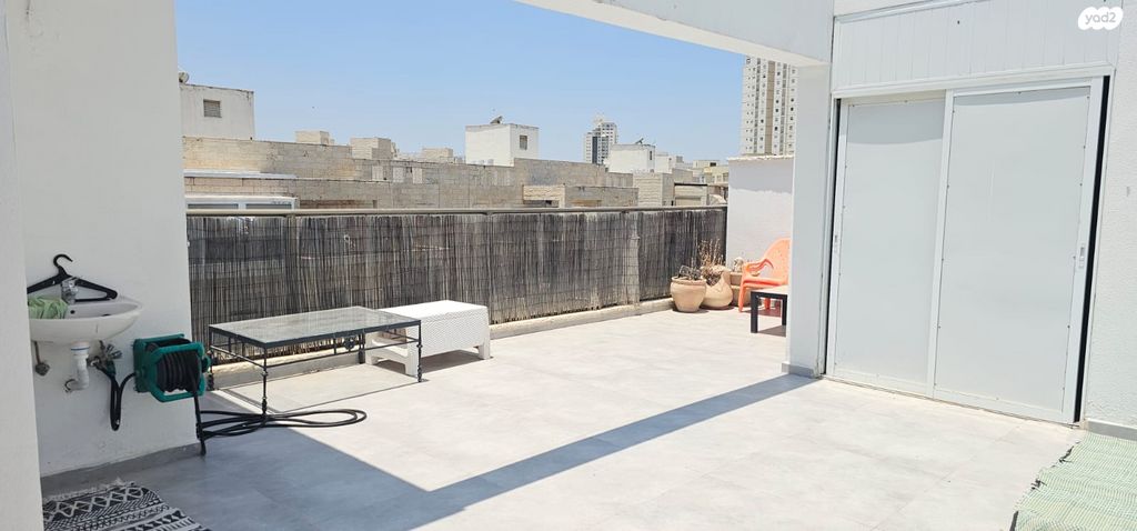 גג/ פנטהאוז, שבט, הכרמים, מודיעין מכבים רעות