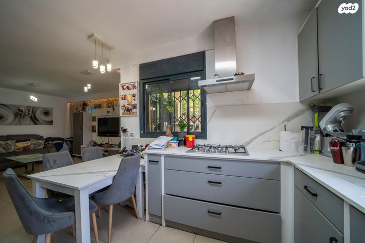 דו משפחתי, רמת ישי