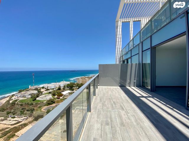 דירה, שדרות רחבעם זאבי 15, גבעת אולגה, חדרה