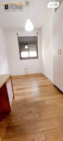 דירת גן, שדרות יצחק רבין 1, רמת אמיר, קדימה צורן