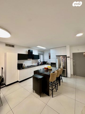 דירה, נתניה