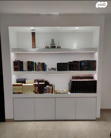 בית פרטי/ קוטג', הרב יצחק שמידמן, הר שלום, בני ברק