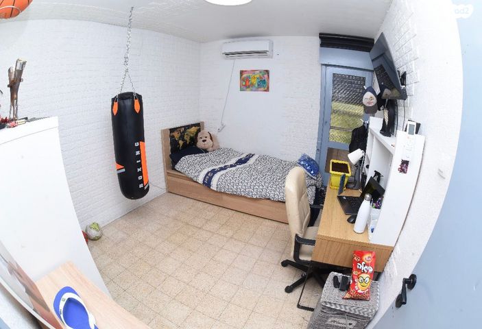 קיבוץ גלויות 