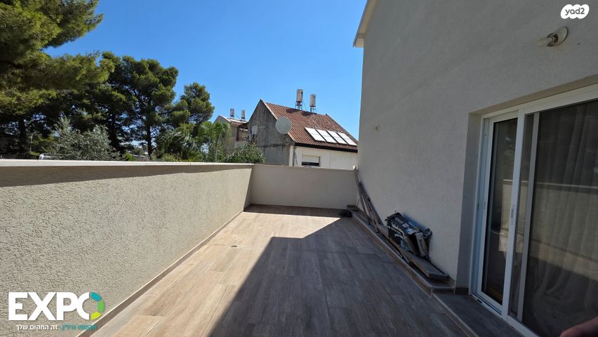 דופלקס, משעול הנרקיס 11, גינות שומרון, קרני שומרון