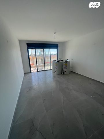 דירה, כרמי הנדיב, אחוזת רוטנר, קרית מלאכי