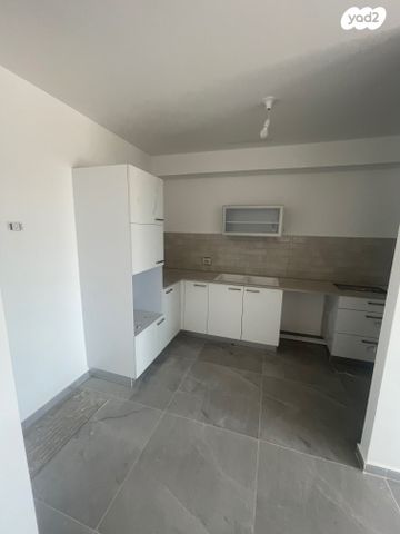 דירה, כרמי הנדיב, אחוזת רוטנר, קרית מלאכי