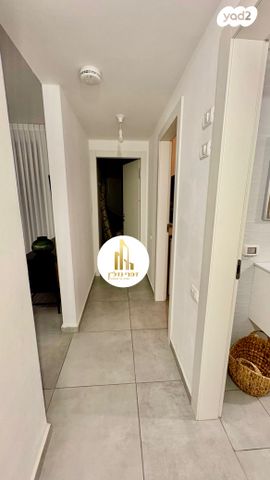 דירה, ארניה 1, נחלת גנים, רמת גן