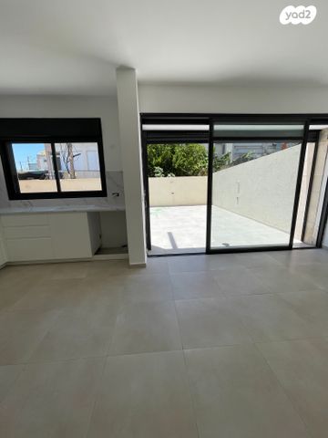 בית פרטי/ קוטג', בית דגן, בית דגן