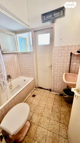 דירה, יוסף ברץ, נאות רחל, חולון