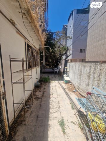 דירת גן, חורגין, תל יהודה, רמת גן