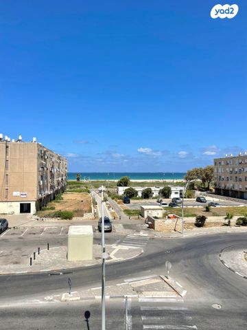 גיורא יוספטל 9