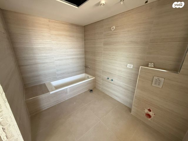 דירה, שדרות בן אב"י, נוף הטיילת, נתניה