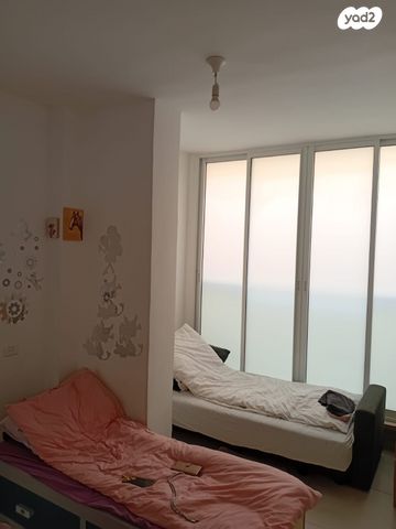 דירה, ישראל בן ציון 16, דרום מערב ותיק, בת ים