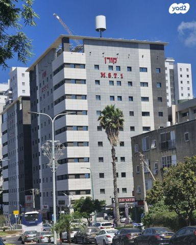 משרדים, אחד העם, מרכז העיר, חדרה