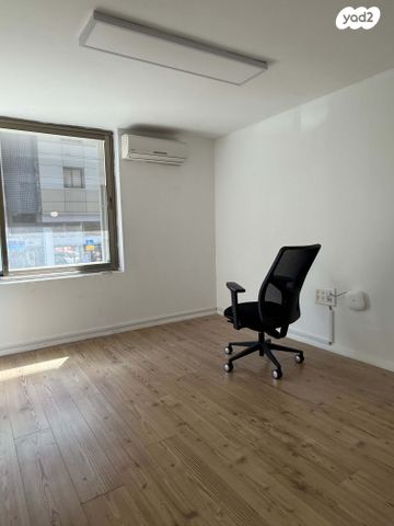 משרדים, יגאל אלון 159, נחלת יצחק, תל אביב יפו