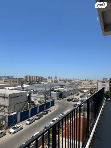 מבני תעשיה, בעלי המלאכה, אזור תעשיה, בית הסוהר המרכזי, רמלה