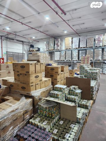 מחסנים, אריאל