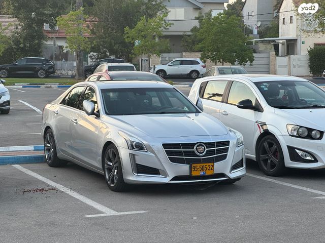 מודעת רכב קאדילק CTS