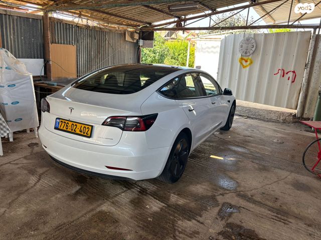 מודעת רכב טסלה מודל 3