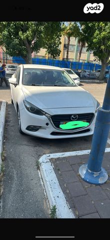 מודעת רכב מאזדה 3