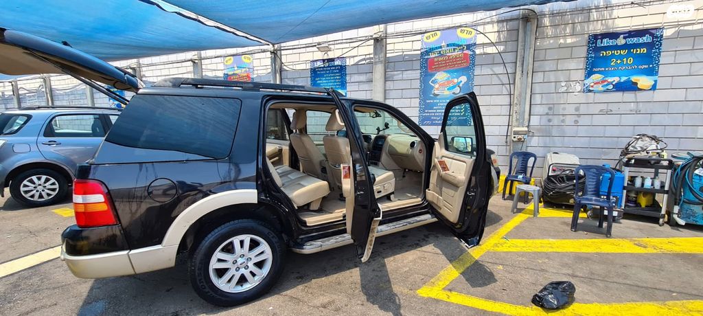 מודעת רכב פורד אקספלורר