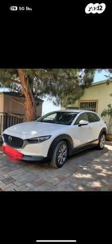 מודעת רכב מאזדה CX-30