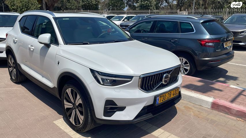 מודעת רכב וולוו XC40