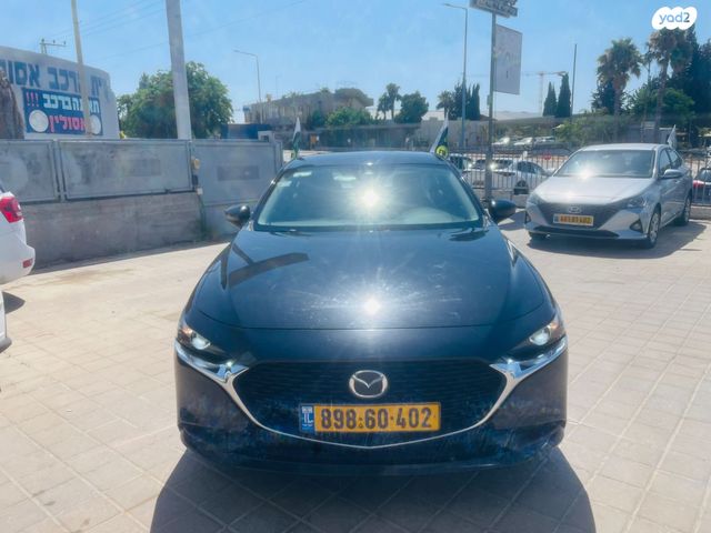 מודעת רכב מאזדה 3